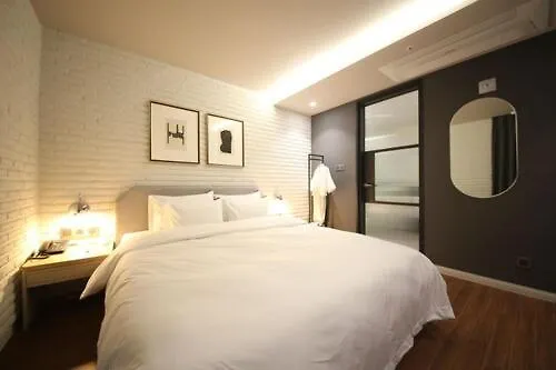 Brown Dot Hotel Sajik Baseball Stadium Puszan Dél-Korea