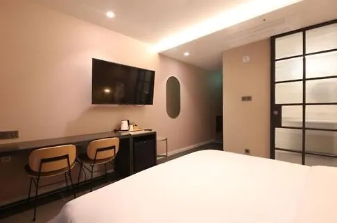 Brown Dot Hotel Sajik Baseball Stadium Puszan Dél-Korea