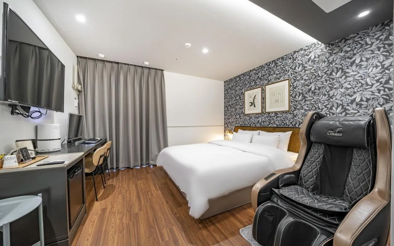 Brown Dot Hotel Sajik Baseball Stadium 부산광역시