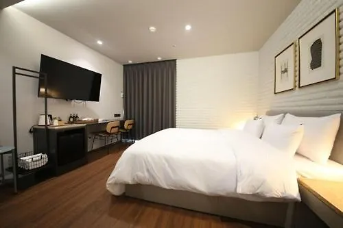 Brown Dot Hotel Sajik Baseball Stadium 부산광역시