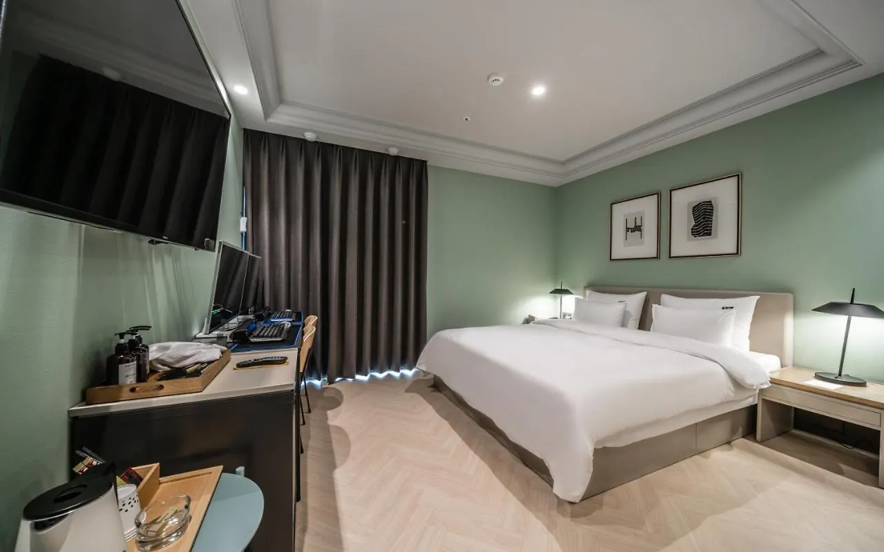 Brown Dot Hotel Sajik Baseball Stadium 부산광역시 0*,  대한민국